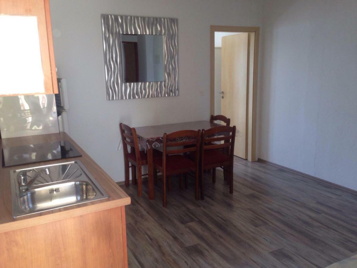 Villa M - 4 Persons Apartment, Put Ljubač Zewnętrze zdjęcie